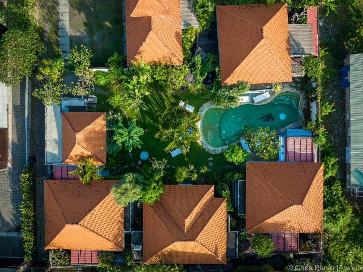 Villa Shantitara Bungalows Sanur  Bagian luar foto