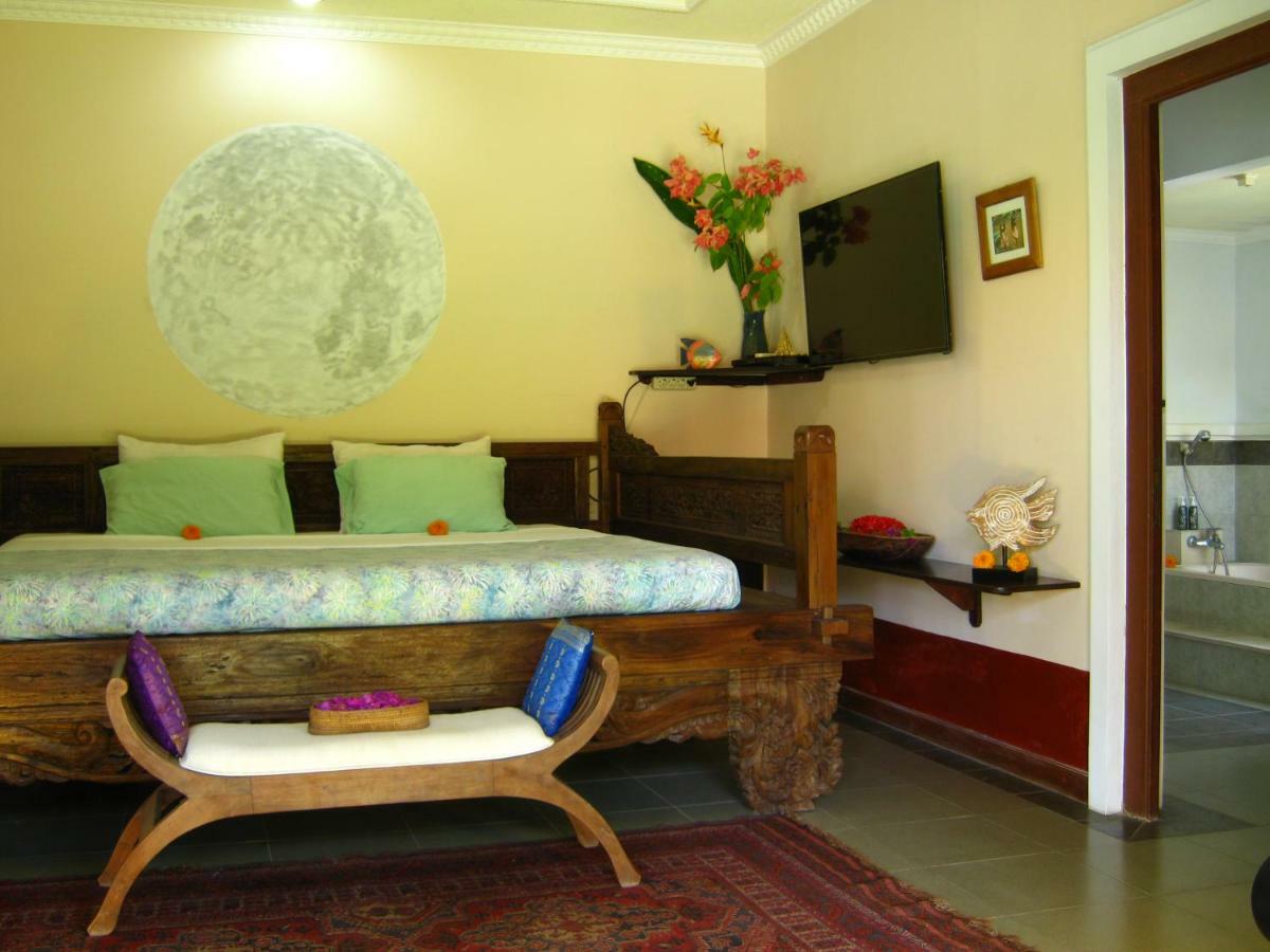 Villa Shantitara Bungalows Sanur  Bagian luar foto