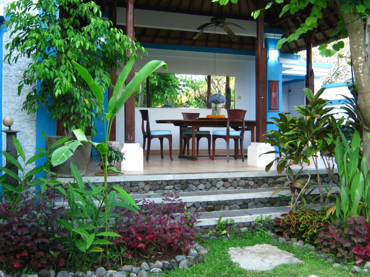 Villa Shantitara Bungalows Sanur  Bagian luar foto