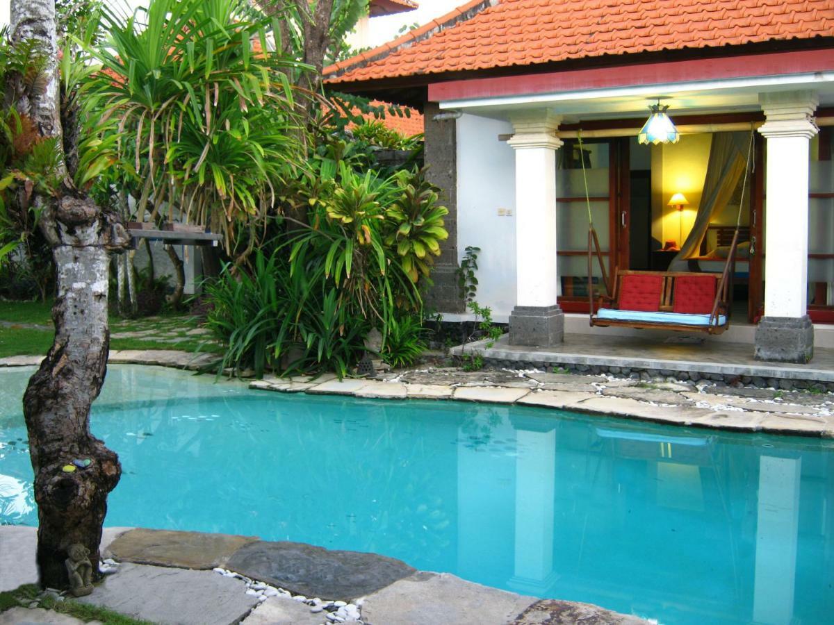 Villa Shantitara Bungalows Sanur  Bagian luar foto