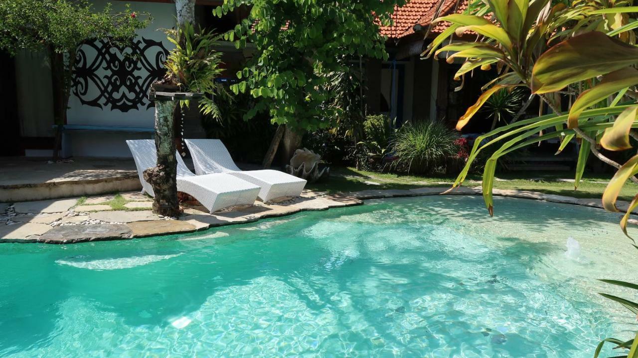 Villa Shantitara Bungalows Sanur  Bagian luar foto