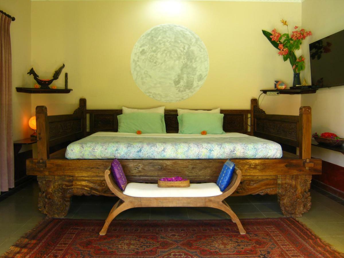 Villa Shantitara Bungalows Sanur  Bagian luar foto