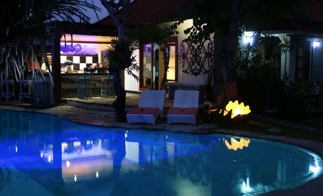 Villa Shantitara Bungalows Sanur  Bagian luar foto